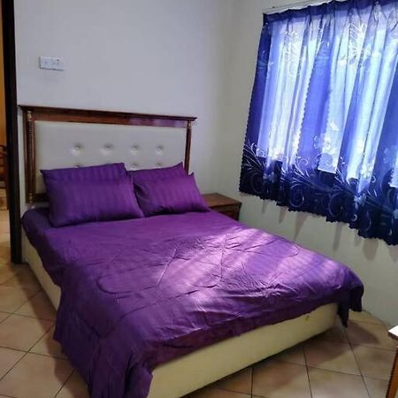 Homestay Elina - Cheap And Cosy ポートディクソン エクステリア 写真